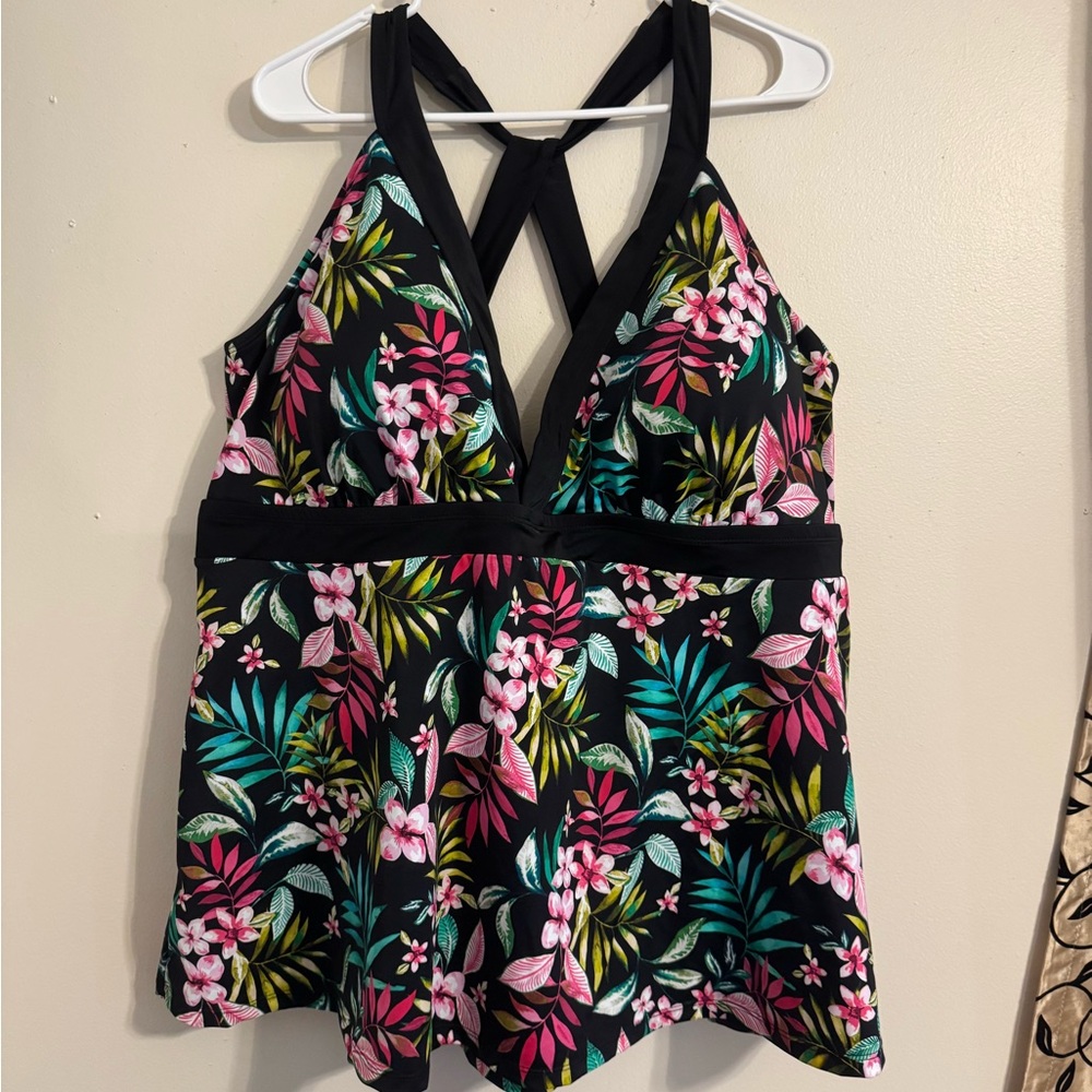 Swimsuits For All Black Floral Swim Top